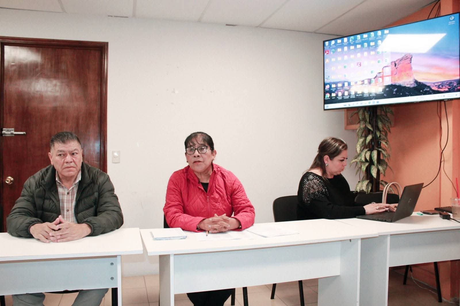 La Sección 55 exige respetar los derechos de los maestr@s,  para cambios y permutas: Teresa Meneses